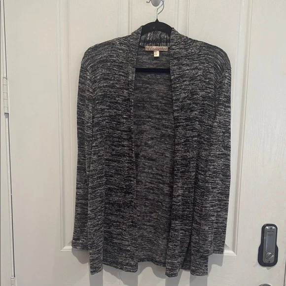 Gray cardigan - Picture 2 of 4